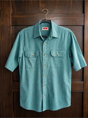 Wrangler Men’s Teal Green Short-Sleeve Button-Down Shirt